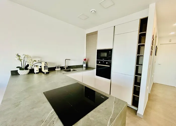 Апартаменты Penthouse Laguna Rosa *